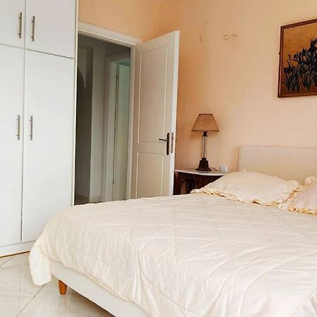 Peggy'S Lux Apartment คาราโวมิลอส ภายนอก รูปภาพ